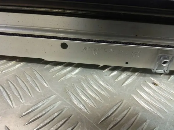 Teto solar BMW X1 (F48) OEM 8064677 - Usado image 3