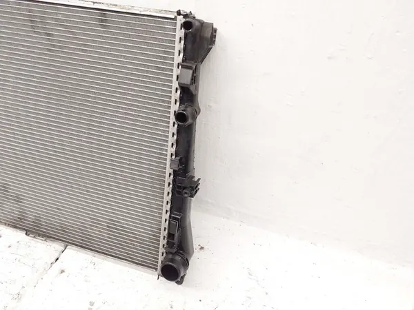 Mercedes-Benz OE A0995007303 waterkoeler image 2