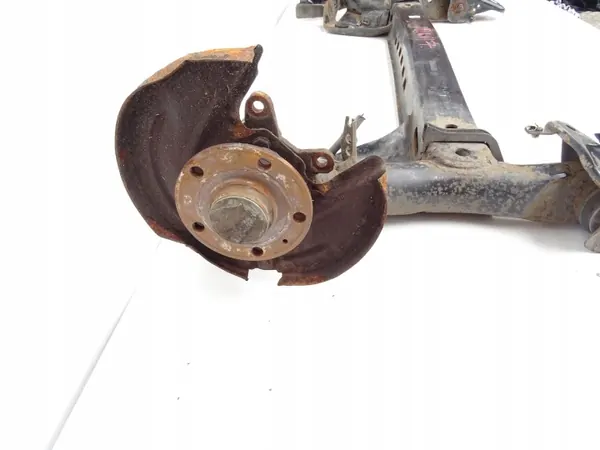 Bakvagnsbalk OEM 5Q0501049AD - Begagnad image 8
