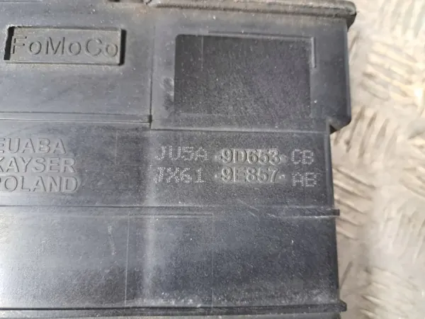 Filtro de carbón Ford OEM JU5A-9D653-CB para Kuga MK2 image 4