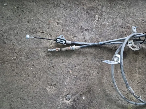 Câbles de frein à main Suzuki Vitara III OEM 15-18 image 3