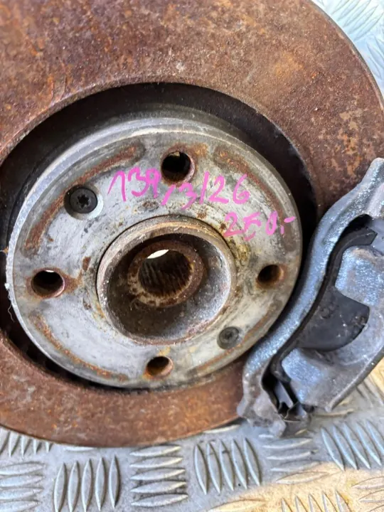 Renault Captur II 1.0 Rechter Vorderer Achsschenkel OEM 411516635R image 6
