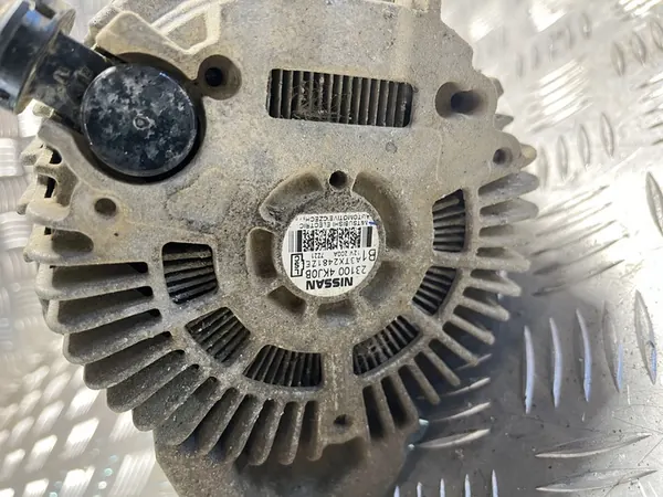 Vaihtovirtageneraattori Nissan Navara NP300 2015 OE 23100-4KJ0B image 4