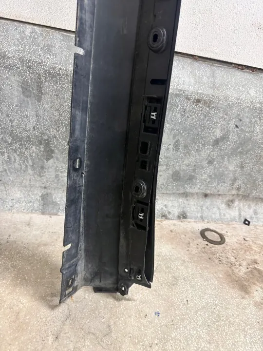 Protector lateral derecho OEM 9Y0853752 para Porsche Cayenne image 5