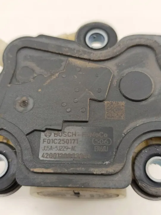 Ford Transit MK8 AdBlue-pumppu OEM JU5A-5J229-AC image 4