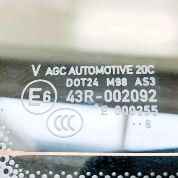 Porsche Macan Linke Heckscheibe OEM 95B845297XF image 10