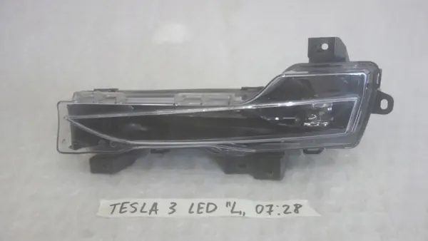 Phares LED Halogène Tesla OEM 1624797-00-A Gauche Avant image 2