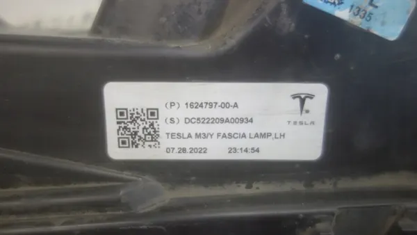Phares LED Halogène Tesla OEM 1624797-00-A Gauche Avant image 5