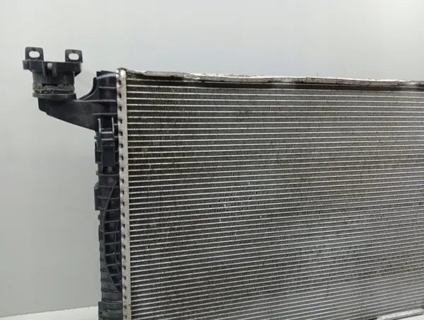 Radiateur d'eau OEM 8W0121251L pour Audi A4 B9 A5 Q5 2.0 TDI image 4
