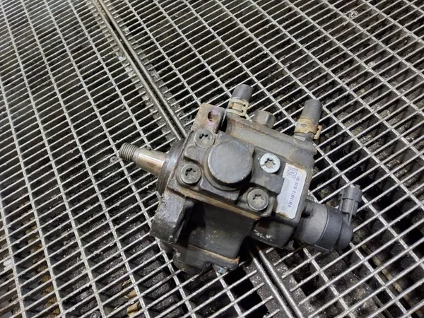 Injectiepomp Opel Insignia A 2.0 CDTI OEM 55574632 image 5