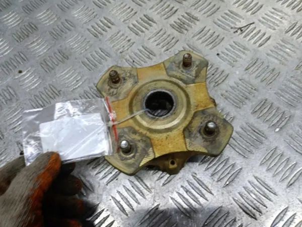 Cubo Roda Traseira Esquerda OEM Wrakowisko-19266- image 2