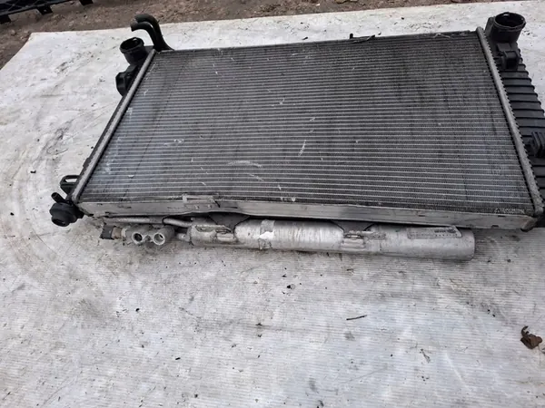 MERCEDES W203 2.7 CDI Enfriador de agua AC image 4