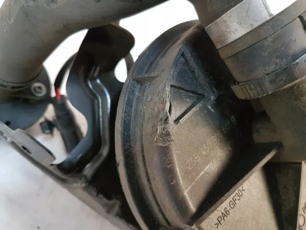 Audi R8 Plus toissijainen ilmapumppu OEM 4S0906601B image 7
