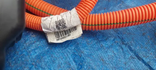 Fiat Grande Panda hoogspanningslaadsocket OEM 9856820180 image 4