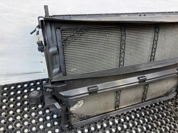 KOMPLET CHŁODNIC CHŁODNICE WENTYLATOR VOLVO XC40 II 2.0B B4 AUTOMAT 2017- image 3