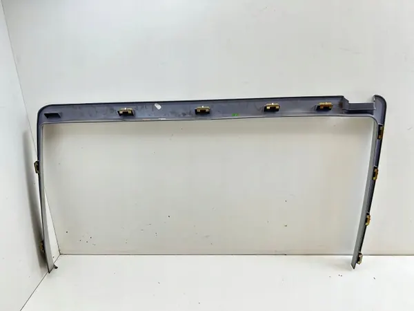 Pilar A Mercedes-Benz OEM A6387377171 Usado image 4
