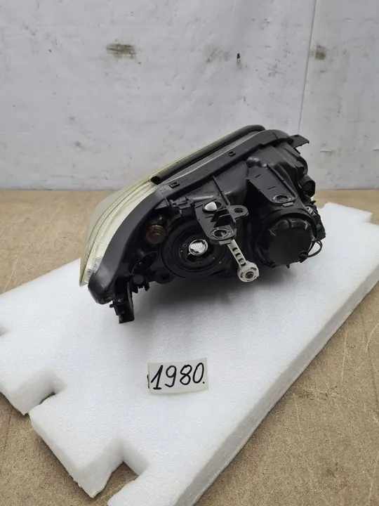 Lámpara Delantera Izquierda TOYOTA RAV4 3 Lift XA30 image 5