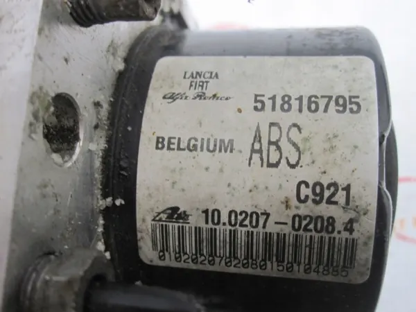 Fiat Doblo II ABS-pomp OEM 51816795 - Gebruikt image 9