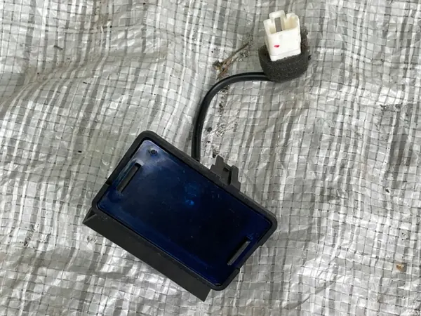 Lampe de sol OEM 84752-3V000 pour Kia Carens IV 2013- image 2