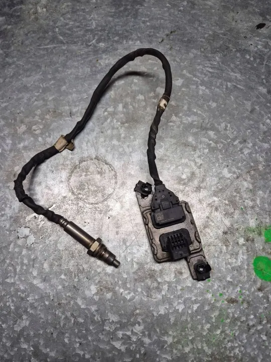 Sensor NOx OEM 04L907805ES para Skoda Superb III image 2