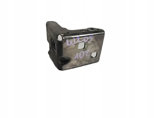 MERCEDES C CLASS W 205 RADIATOR MOUNT A2056260412 image 3