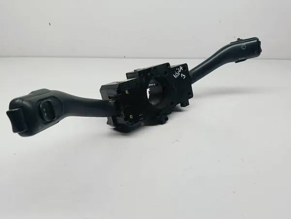 VW PASSAT B5 1.9TDI Schakelaar 8L0953513B image 2