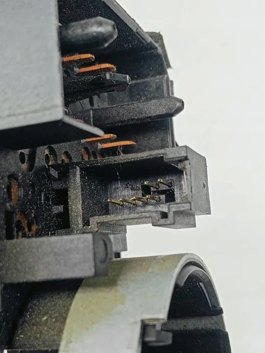 VW PASSAT B5 1.9TDI Schakelaar 8L0953513B image 5