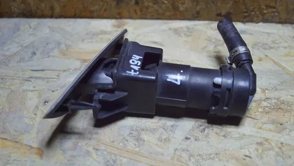 AUDI A6 C6 Left Headlight Washer 4F0955101B image 5