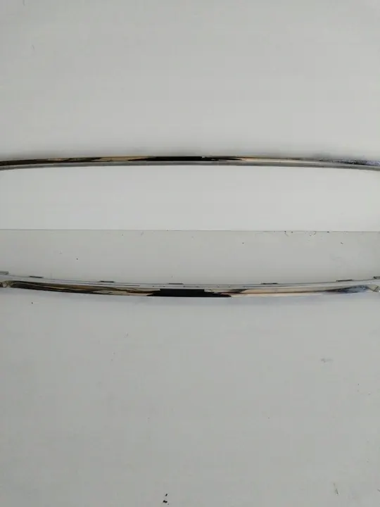 Ford OE 2027614 Radiator Grille image 3