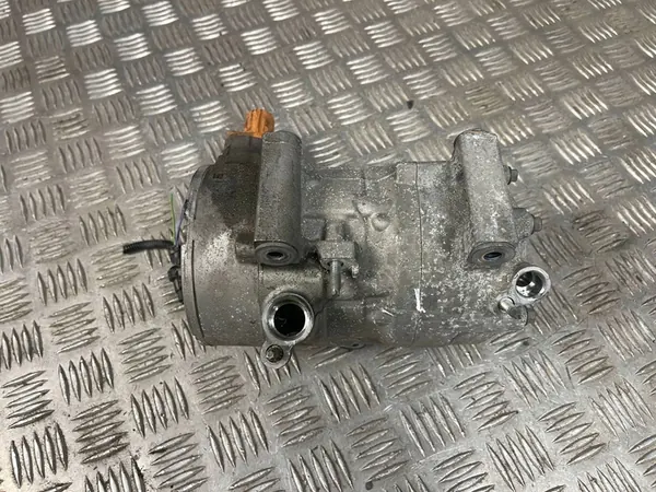 Compresor de aire acondicionado PEUGEOT 308 II 1.6L image 10