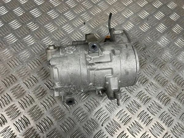 Compresor de aire acondicionado PEUGEOT 308 II 1.6L image 2