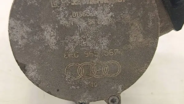 Audi OE 8R0965567 extra vattenpump - Begagnad image 6