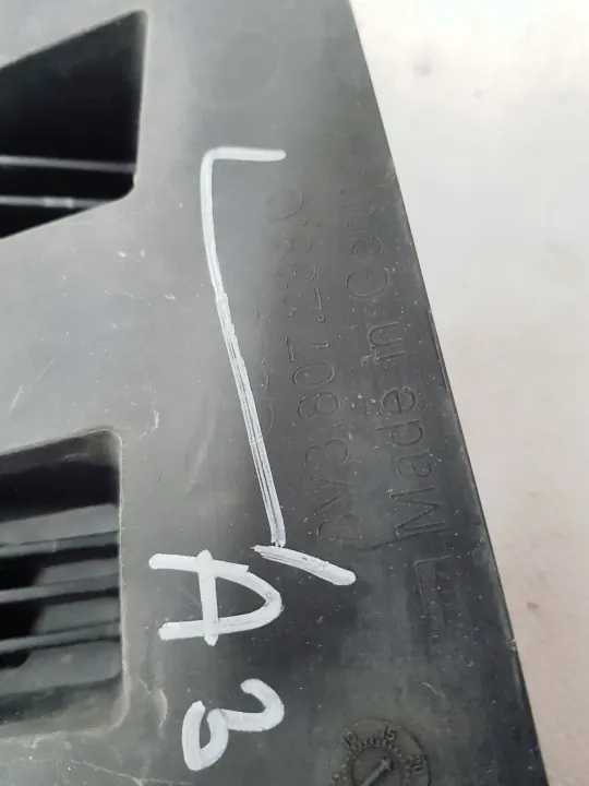 Audi A3 S3 8V Etupuskurisuojus OEM 8V3807233C image 3