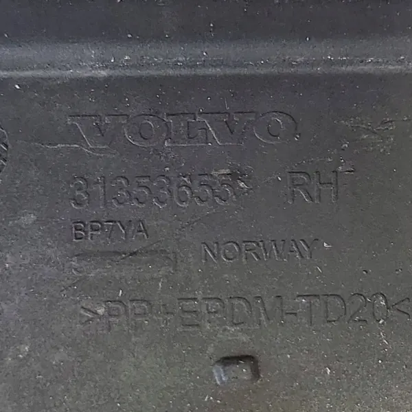 Griglia paraurti VOLVO V60 2015 2.0L Diesel image 4