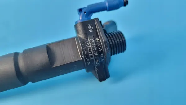 MERCEDES W206 C220 2.0 CDI Injektor A6540700400 image 4