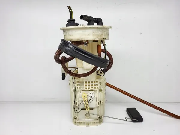 Brandstofpomp Audi A4 B6 2.0 OEM 8E0919051B image 2