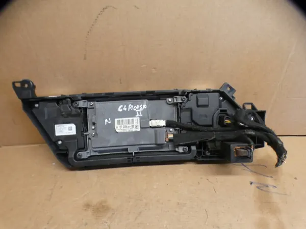 Cadre d'affichage radio OEM 9812720580 pour Citroen C4 II Picasso image 3