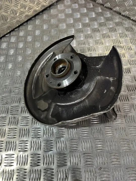 Volvo XC90 2018 Hinterradnabe OEM 31658320 image 8