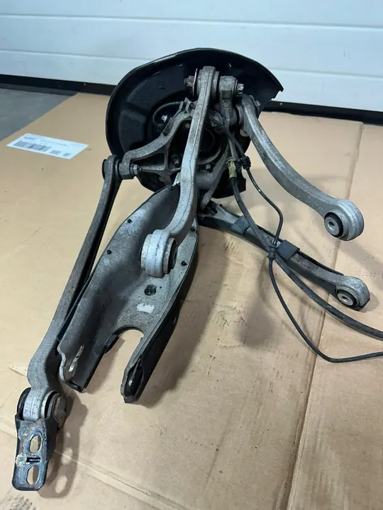 Vänster bakre knuckle, kontrollarm, nav Mercedes SL R230 image 4