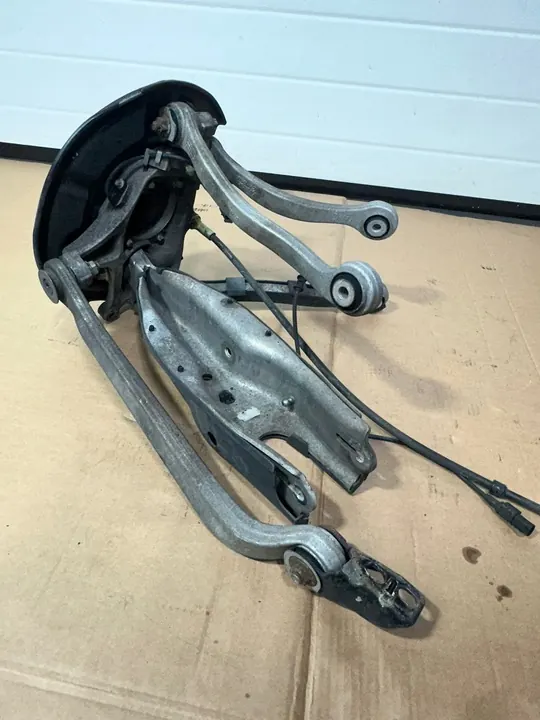 Vänster bakre knuckle, kontrollarm, nav Mercedes SL R230 image 8