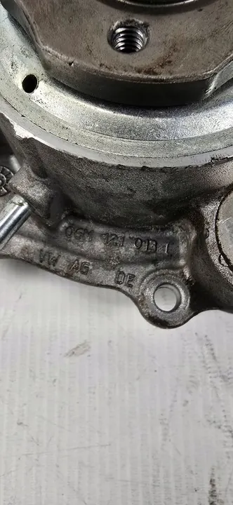 Vattenpump Audi A4 S4 B9 06M 013 C image 4