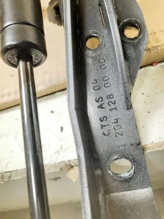 Katonivel Mercedes-Benz SL R230 OEM 12041280000 image 6