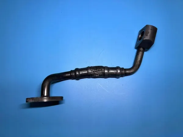 Tubo de óleo turbo VW Passat B5 1.9 TDI 028145736T image 3