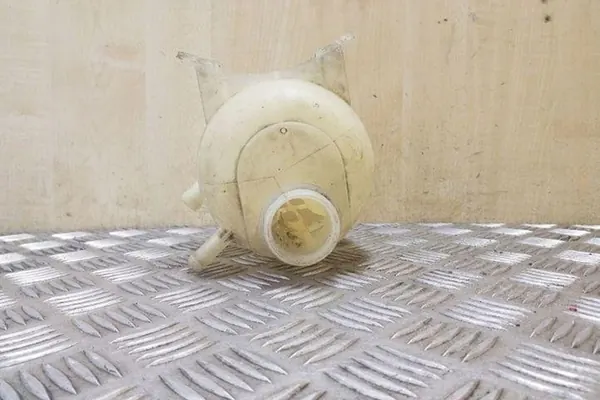 Ausgleichsbehälter RENAULT SCÉNIC I 1.6L Benzin OEM 7700839184 image 5