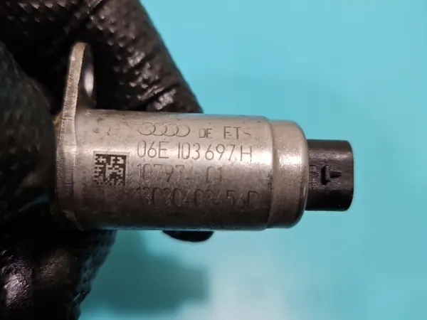 Kit de válvula de ajuste OEM 06E103697H para Audi Q5 image 4