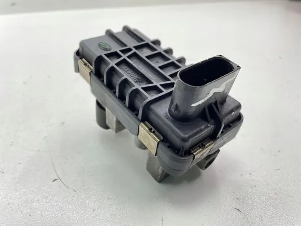 Turbo Controller Jaguar XF 2009 image 2