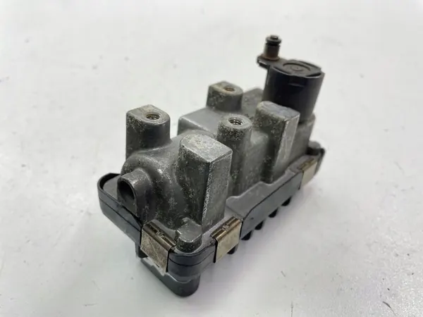 Turbo Controller Jaguar XF 2009 image 5