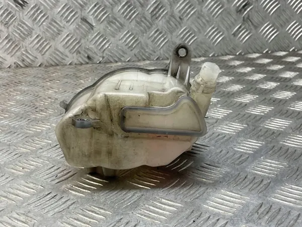 Mercedes OE A1392004601 Uitzettank - Gebruikt image 7