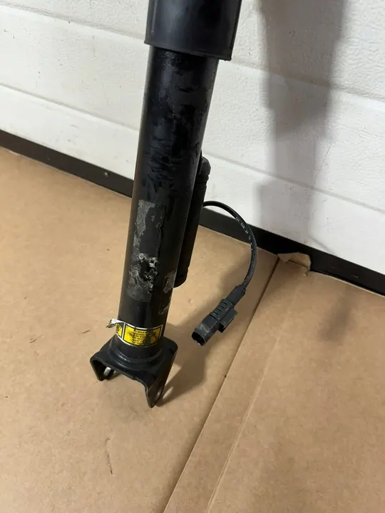 Ammortizzatore posteriore sinistro Mercedes ML W164 6.3 AMG image 4