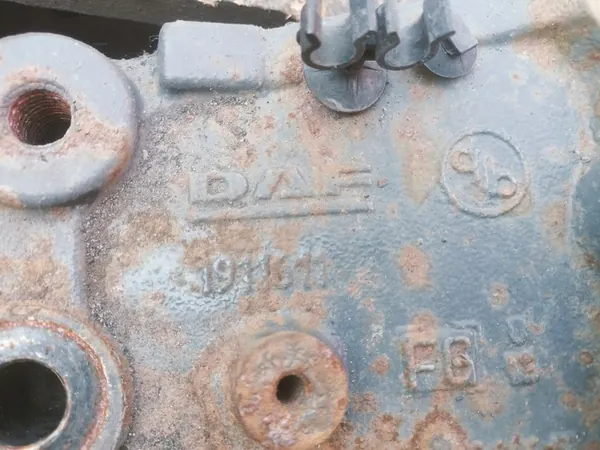 DAF OE 1911611 Suporte de Para-choque Frontal Direito image 2